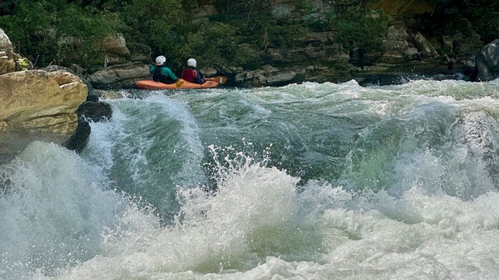 Kayak Cuatros y Pescados, rio Huitzilapan. Veracruz Mexico. Octubre 2023